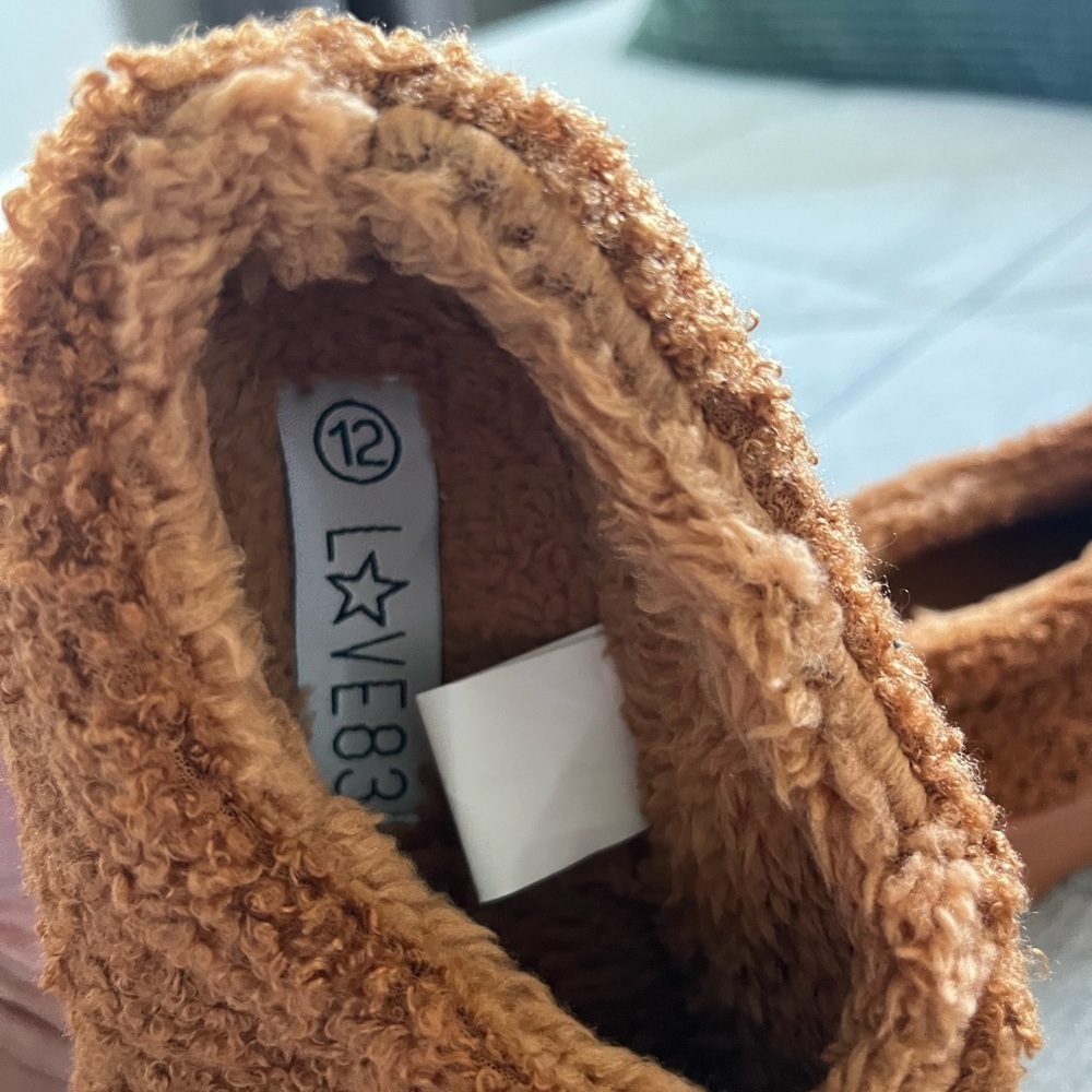 Tan Fuzzy Teddy Slippers - Picture 7 of 7
